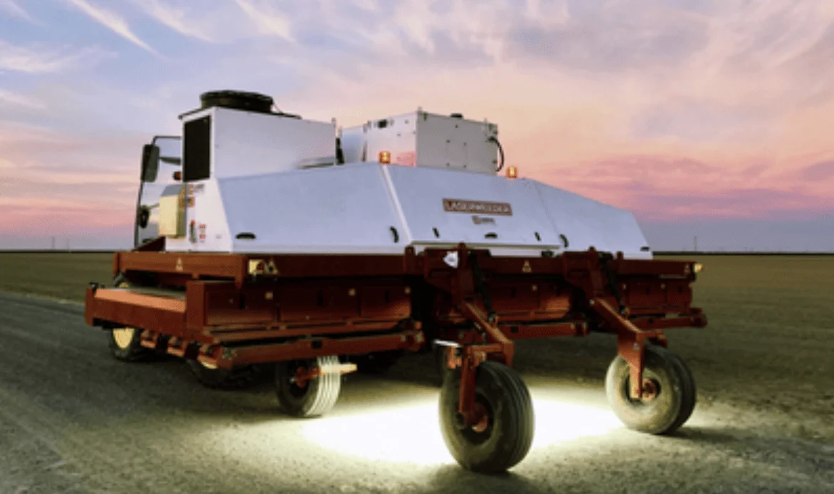 LaserWeeder by Carbon Robotics.png