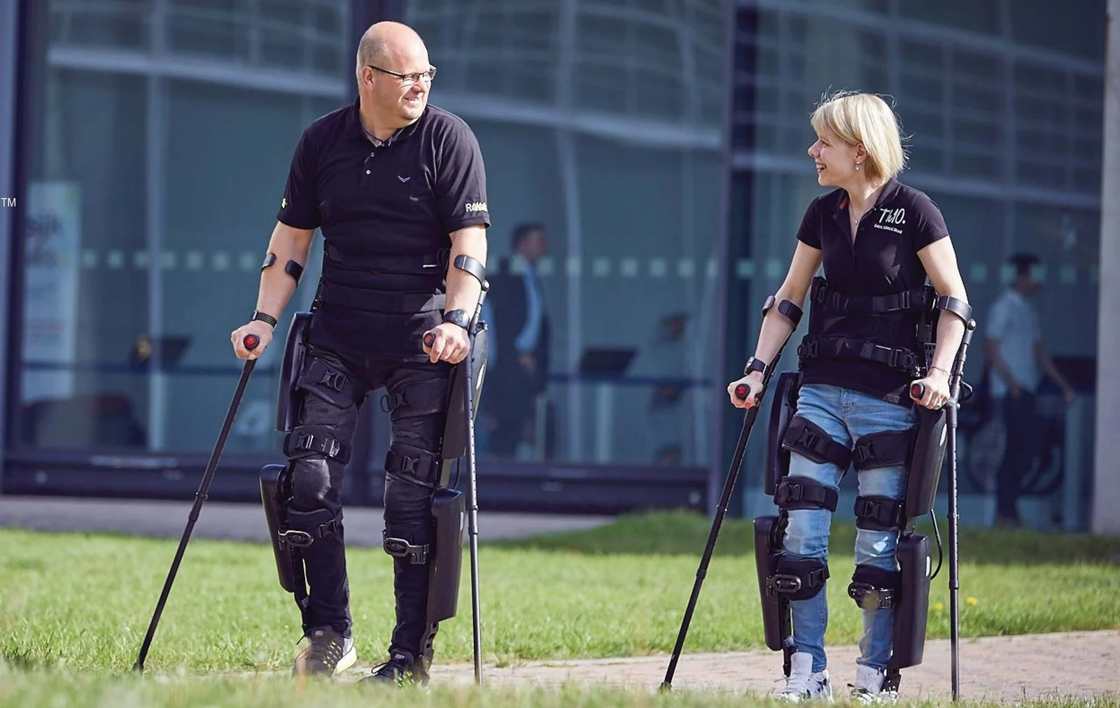 ReWalk_pair.jpg