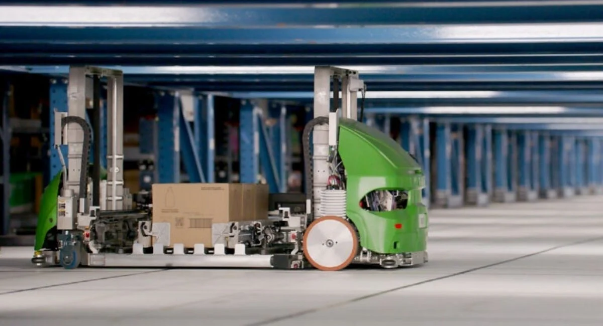 Symbotic_autonomous robot.jpg